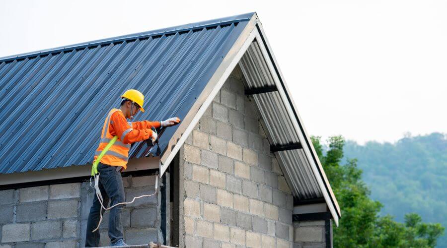 Professional residential roofers in North Adams, MI